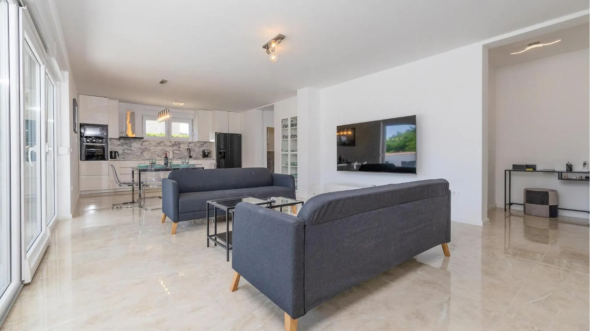 Сasa de vacaciones Nice Home In Kampor With Wifi